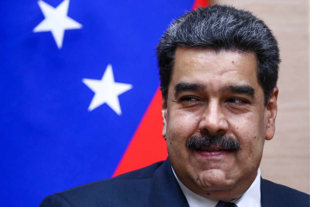 Мадуро вывел на улицы 4,5 миллиона ополченцев на фоне давления США