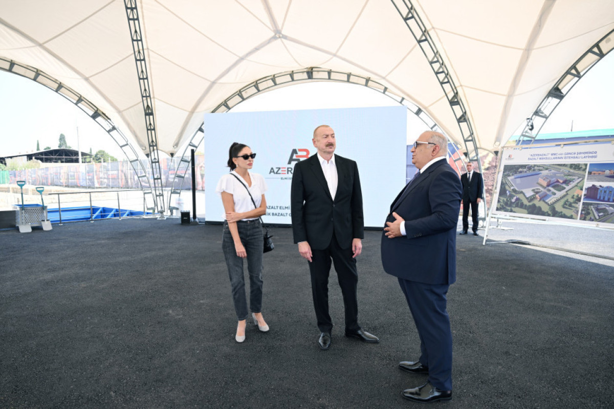 Президент и Мехрибан Алиева посетили строящиеся объекты в Гяндже -ОБНОВЛЕНО -ФОТО 