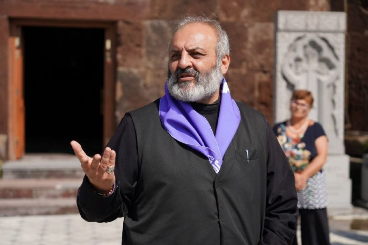 Суд в Ереване продлил арест Баграта Галстаняна на три месяца