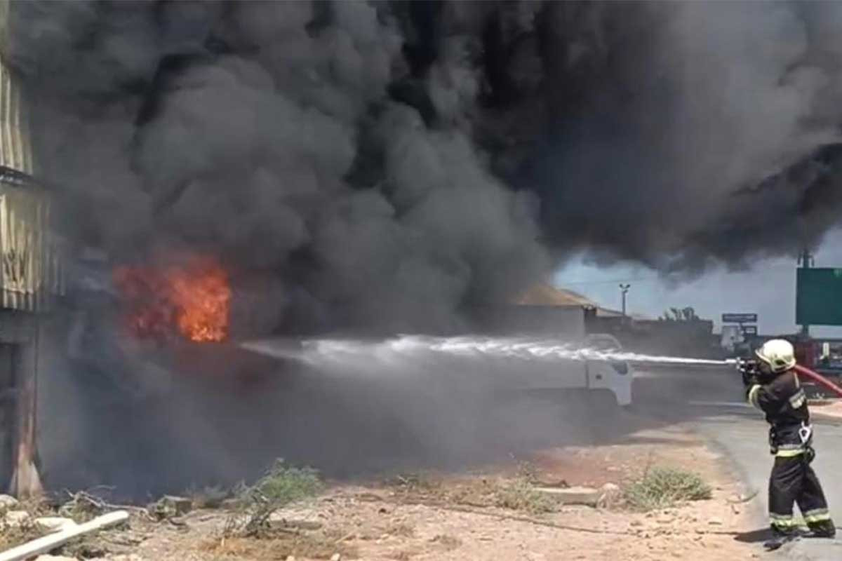 В ТЦ «Садарак» в Баку начался пожар -ОБНОВЛЕНО 3 -ВИДЕО