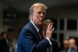 СМИ: В окружении Трампа почти нет людей, способных переубедить его