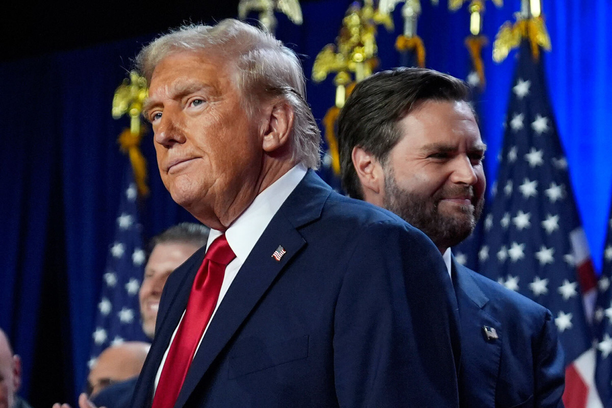 Команда Трампа работает над переименованием Пентагона в «министерство войны».