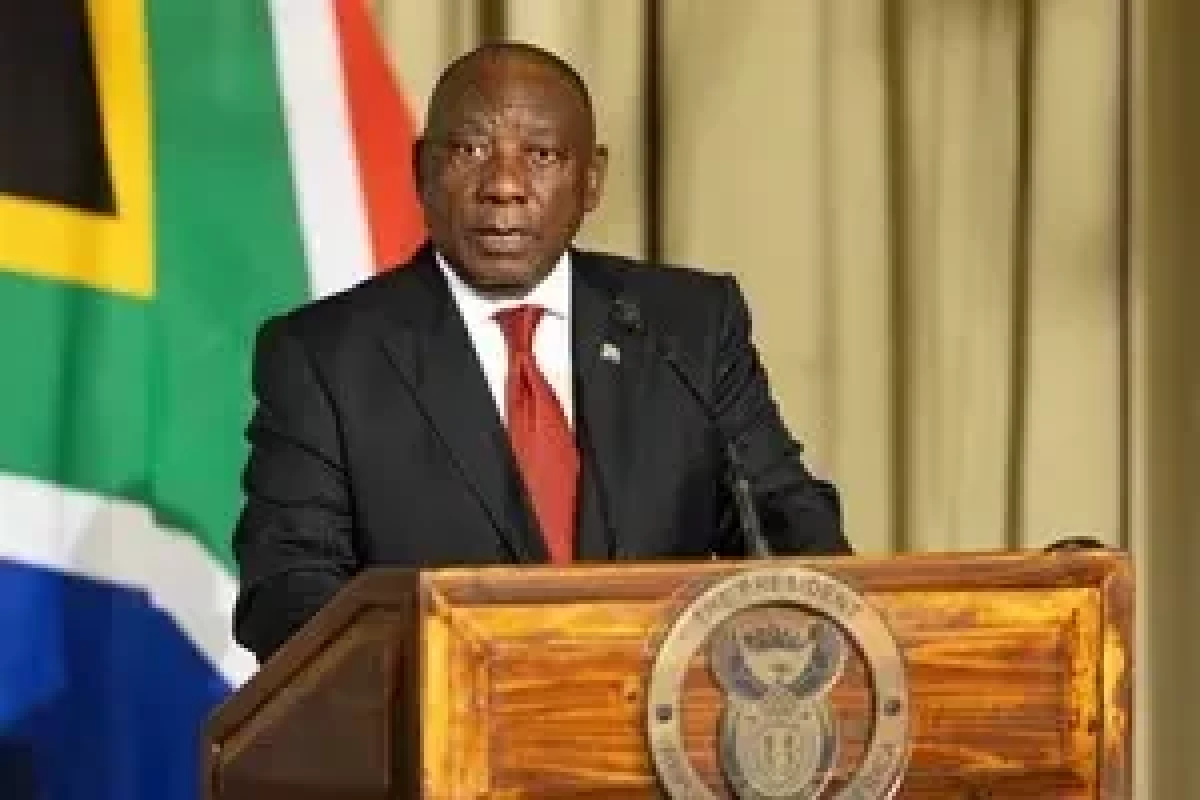 Рамафоса: обвинения США в «геноциде белых» — дезинформация