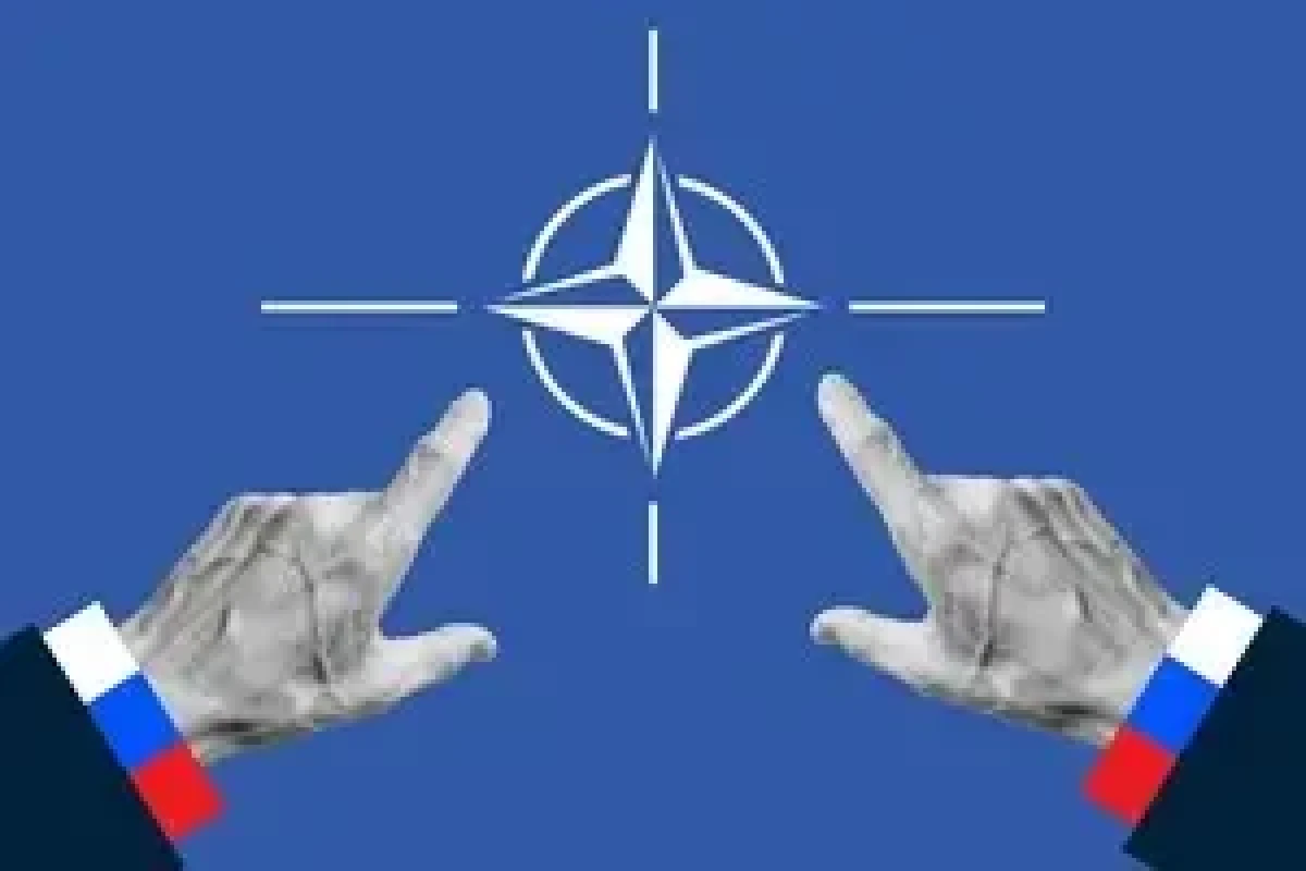 НАТО требует места за столом переговоров по Украине