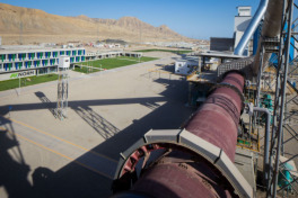 В Азербайджане испытали технологию применения бурового шлама в цементной промышленности