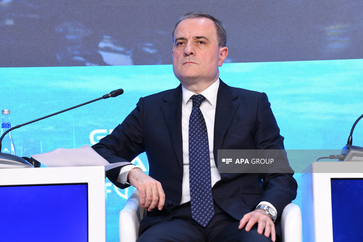 Байрамов: Баку и Ереван переживают наиболее мирный и стабильный период