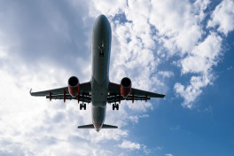 Самолёт, летевший из Москвы в Пхукет, подал сигнал тревоги