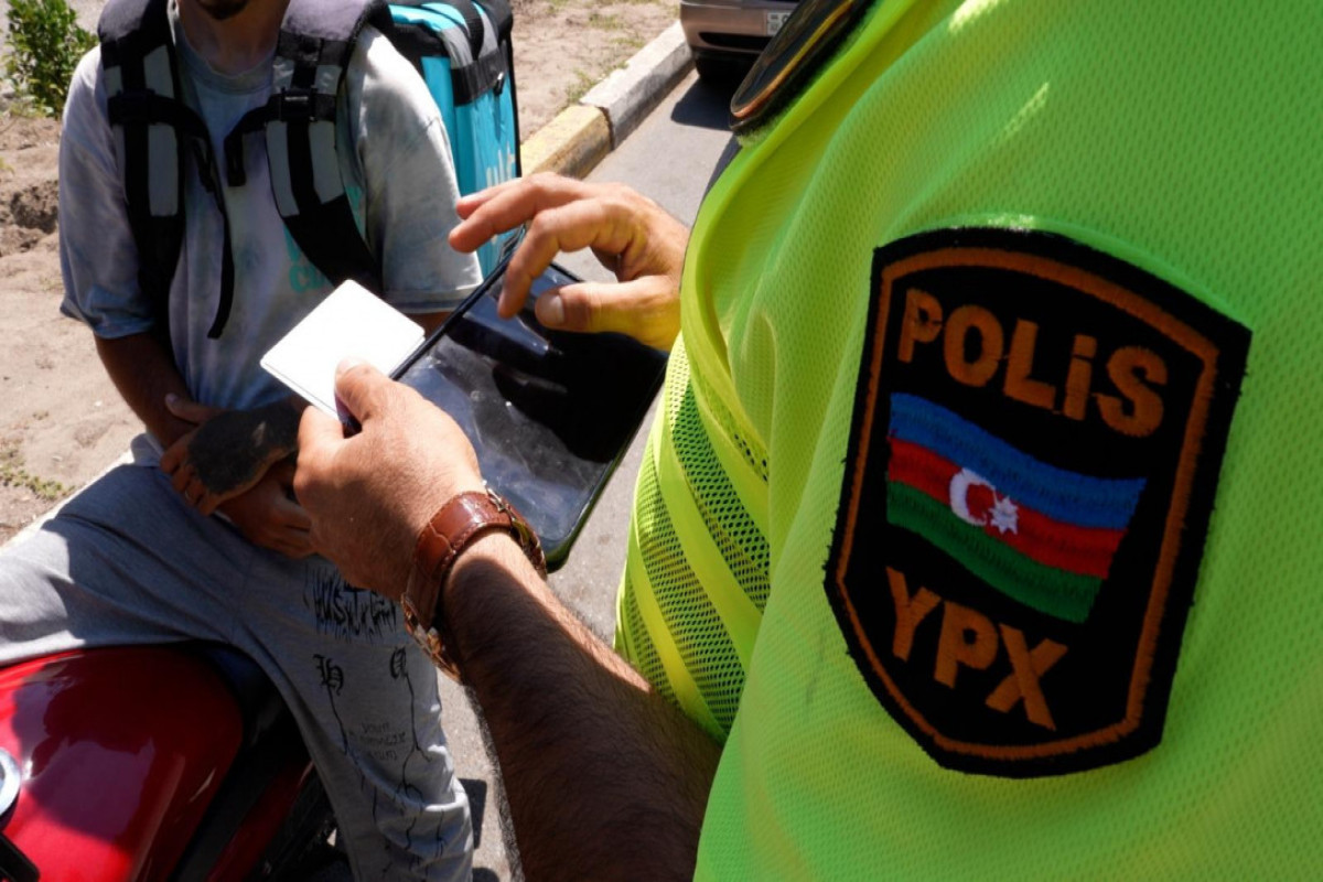 В Милли Меджлисе рассмотрели штрафы для мопедистов за нарушение правил безопасности