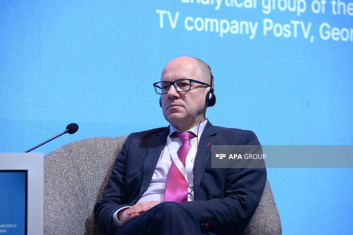 На медиафоруме в Баку обсудили профессионализм журналистов и борьбу с фейками-ФОТО 