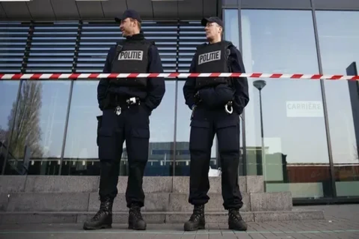 В Нидерландах заключённые взяли в заложники сотрудников тюрьмы