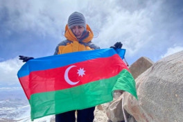 Альпинистка из Азербайджана покорила 4892-метровый пик Антарктиды