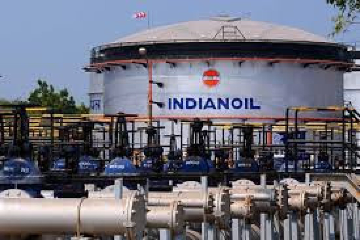  Индия сокращает импорт российской нефти до минимума за четыре года — Bloomberg