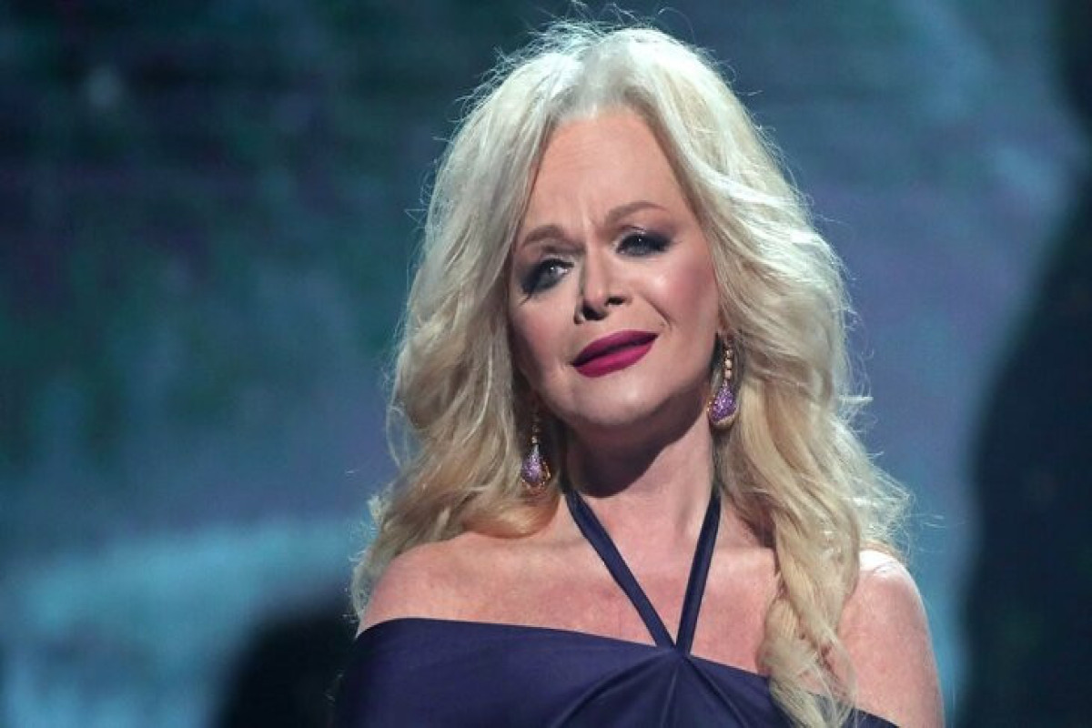 Лариса Долина