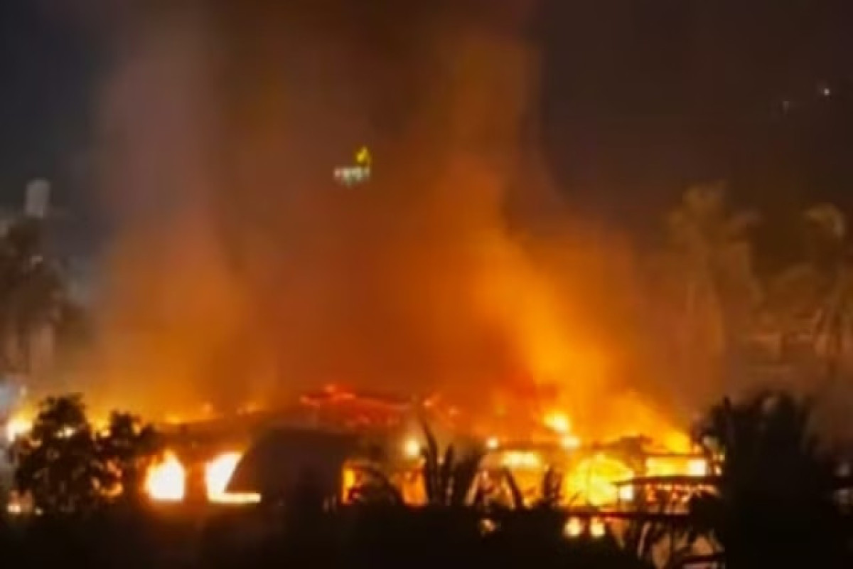 Пожар в ночном клубе Индии: 25 человек погибли