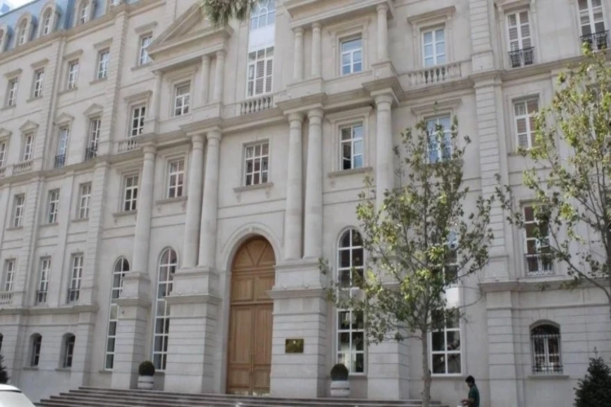 Минфин: Азербайджан продолжит взаимодействие с "Fitch", "Moody's" и "S&P"