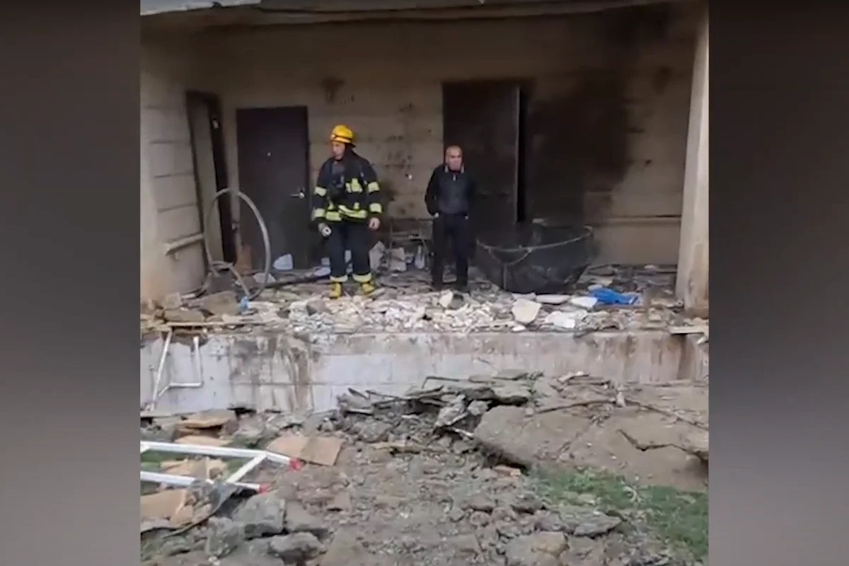 Взрыв в частном доме в Баку привел к человеческим жертвам-ВИДЕО 
