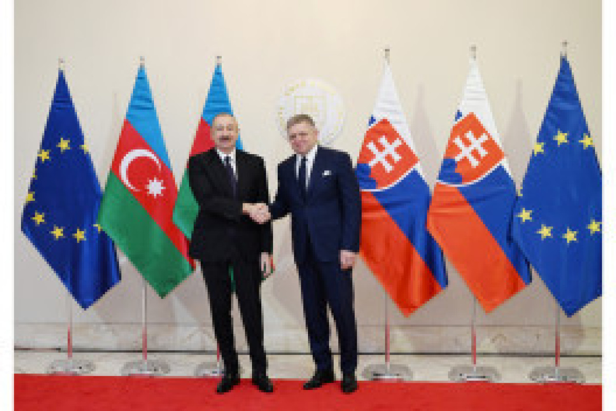 Ильхам Алиев и Роберт Фицо провели встречу в Братиславе 