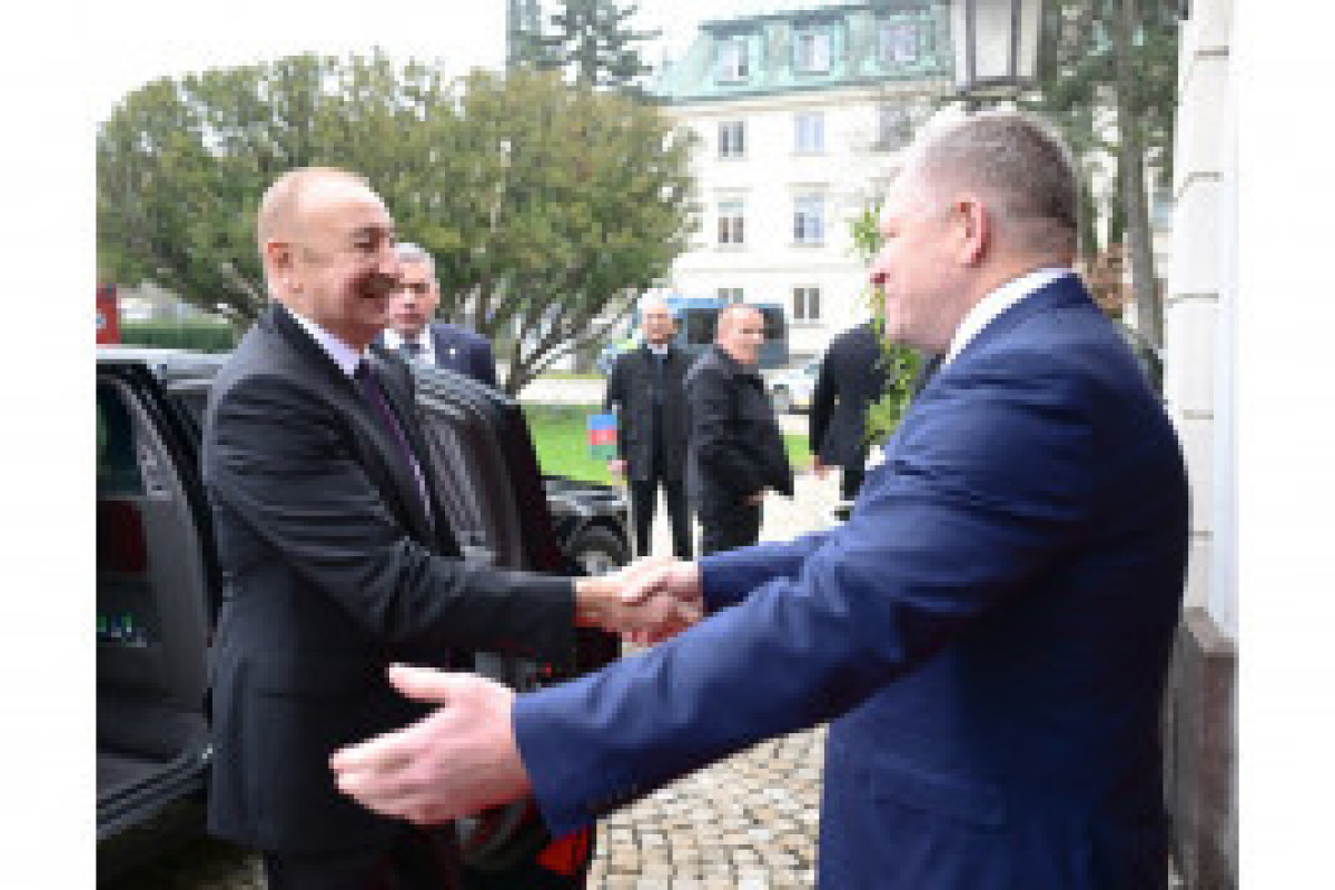 Ильхам Алиев и Роберт Фицо провели встречу в Братиславе 