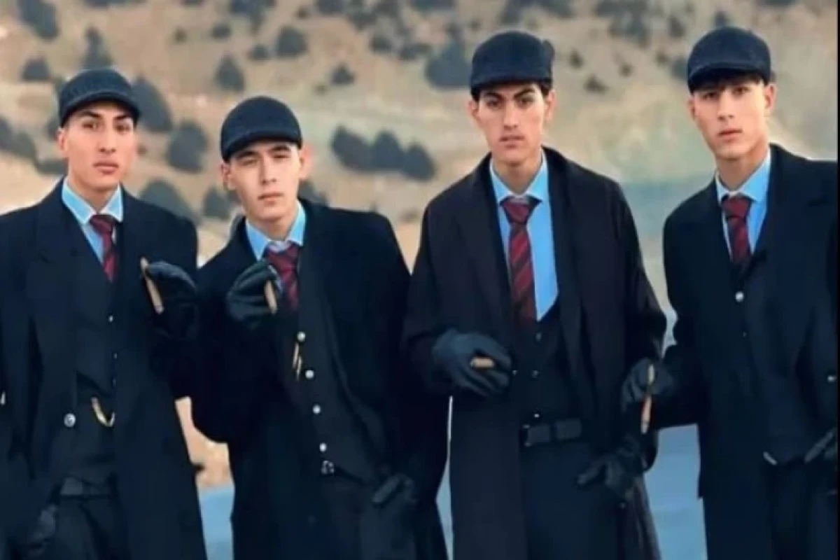 В Афганистане арестовали молодых людей за моду в стиле «Острых козырьков»-ВИДЕО 