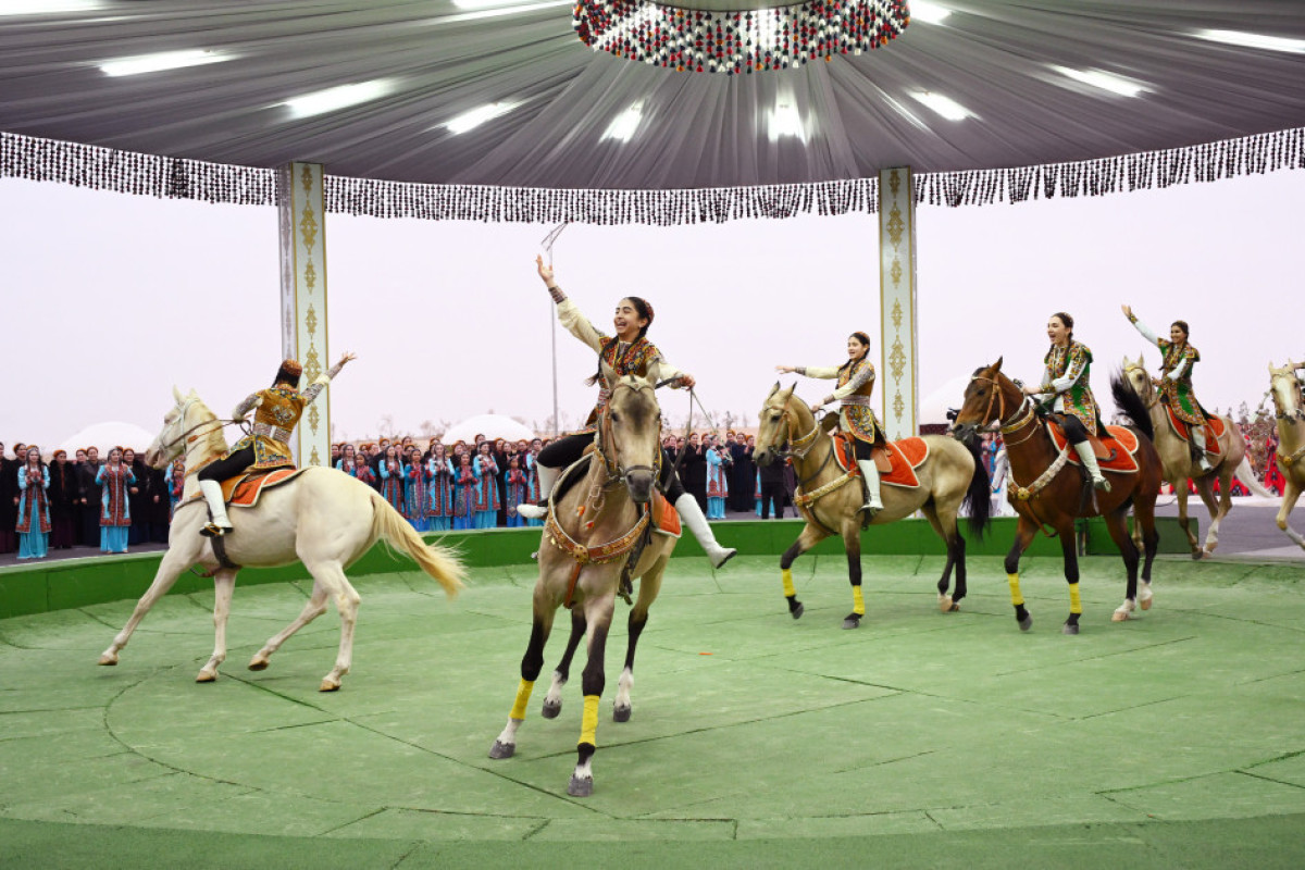 Лейла Алиева приняла участие в выставке, посвященной национальной кухне Туркменистана-ФОТО 