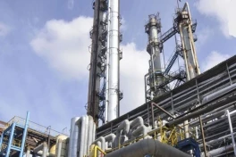 Топливный диалог Кыргызстана и Азербайджана: визит на Бакинский НПЗ и завод в Сумгаите 