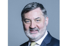 Лорд Джон Олдердейс готовится к визиту в Азербайджан