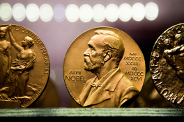 Нобелевская премия 2025 года вручена лауреатам в Стокгольме