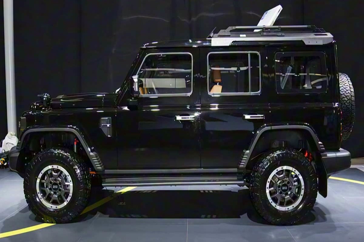 Внедорожник BAW 212 обзавелся дизелем и готовится к выходу в версии T10-ФОТО 