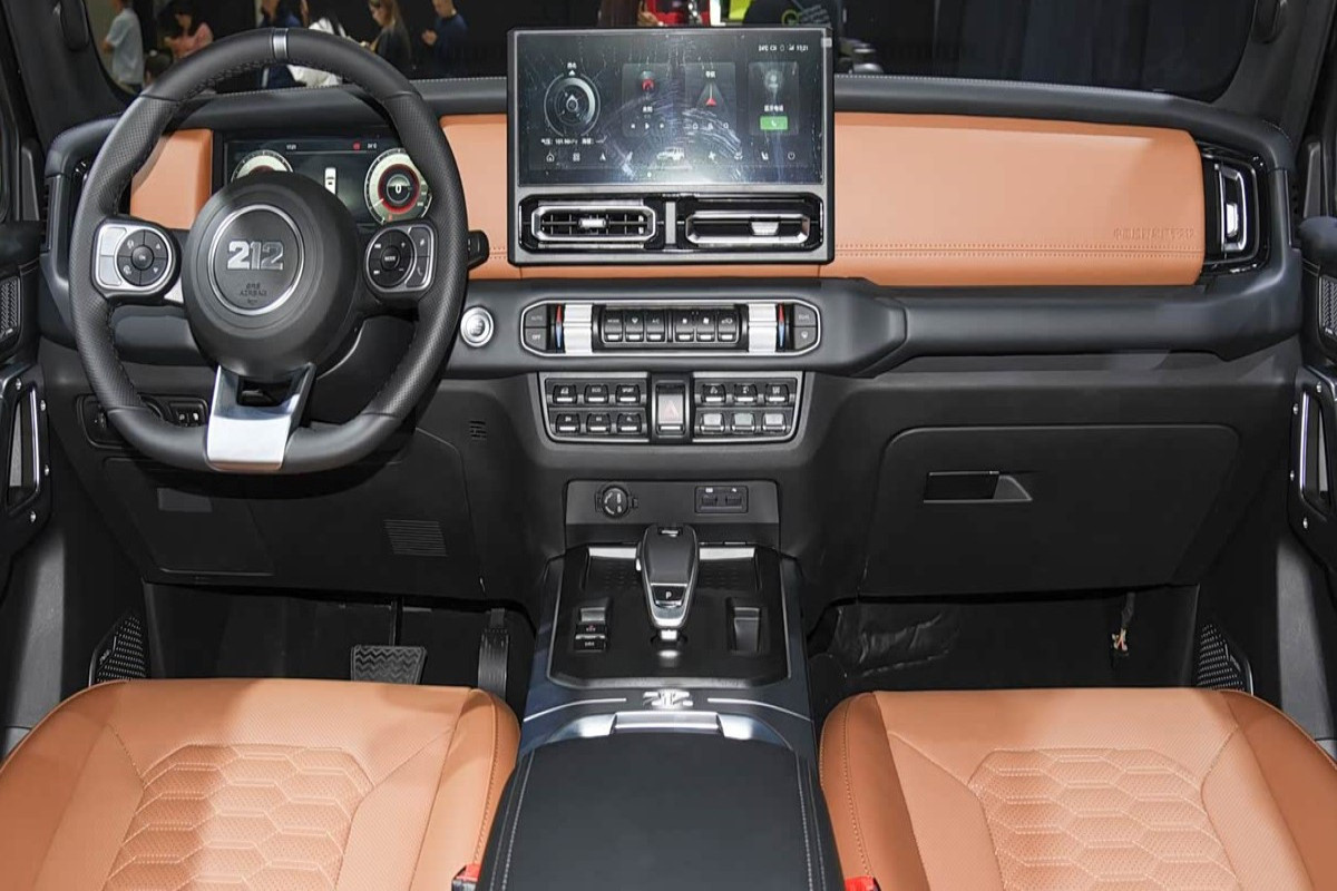 Внедорожник BAW 212 обзавелся дизелем и готовится к выходу в версии T10-ФОТО 