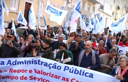 Первая с 2013 года забастовка парализовала транспорт и школы в Португалии