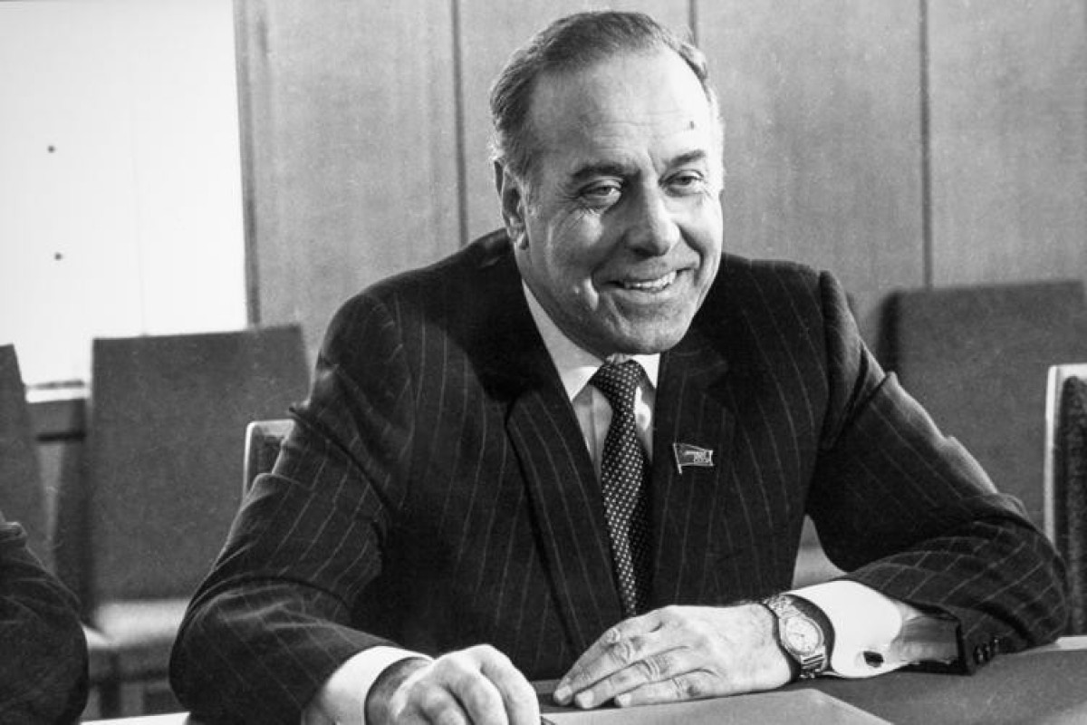 Гейдар Алиев: логика холодного расчета в эпоху судьбоносных решений - ВЗГЛЯД 