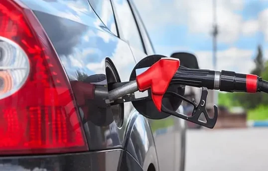 В Азербайджане выросло производство автомобильного бензина