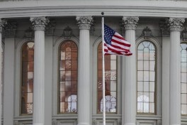 WSJ: США захватили судно, следовавшее из Китая в Ирана