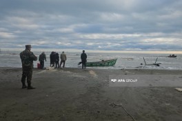 МЧС продолжает поиски пропавших в Каспийском море рыбаков -ВИДЕО 