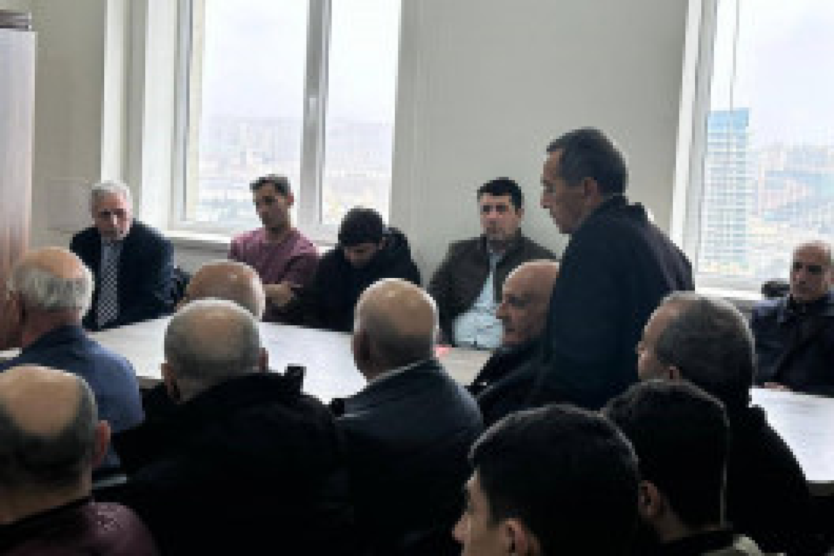 Панах Гусейн ушёл в отставку с поста председателя НПА, на эту должность избран Гияс Садыгов-ФОТО 