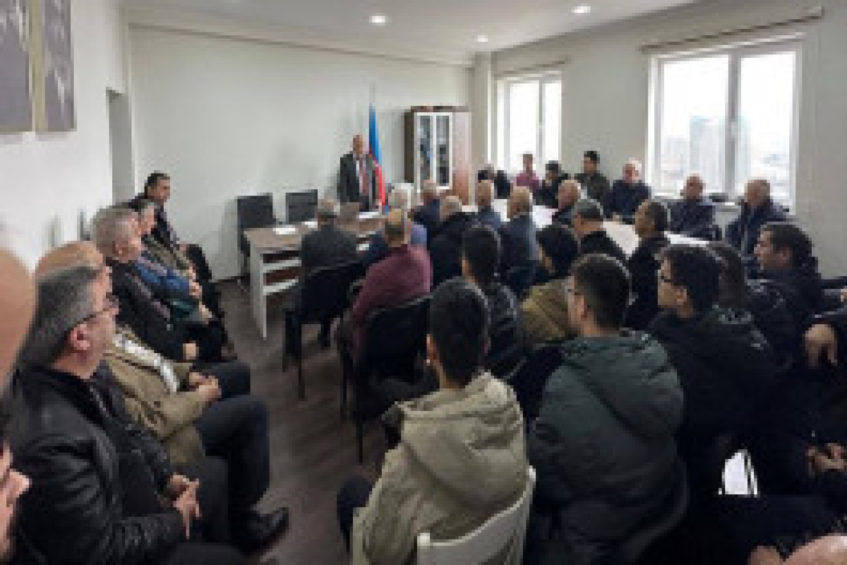 Панах Гусейн ушёл в отставку с поста председателя НПА, на эту должность избран Гияс Садыгов-ФОТО 