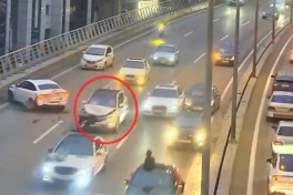 Свадебный кортеж спровоцировал массовую аварию в Баку-ВИДЕО 