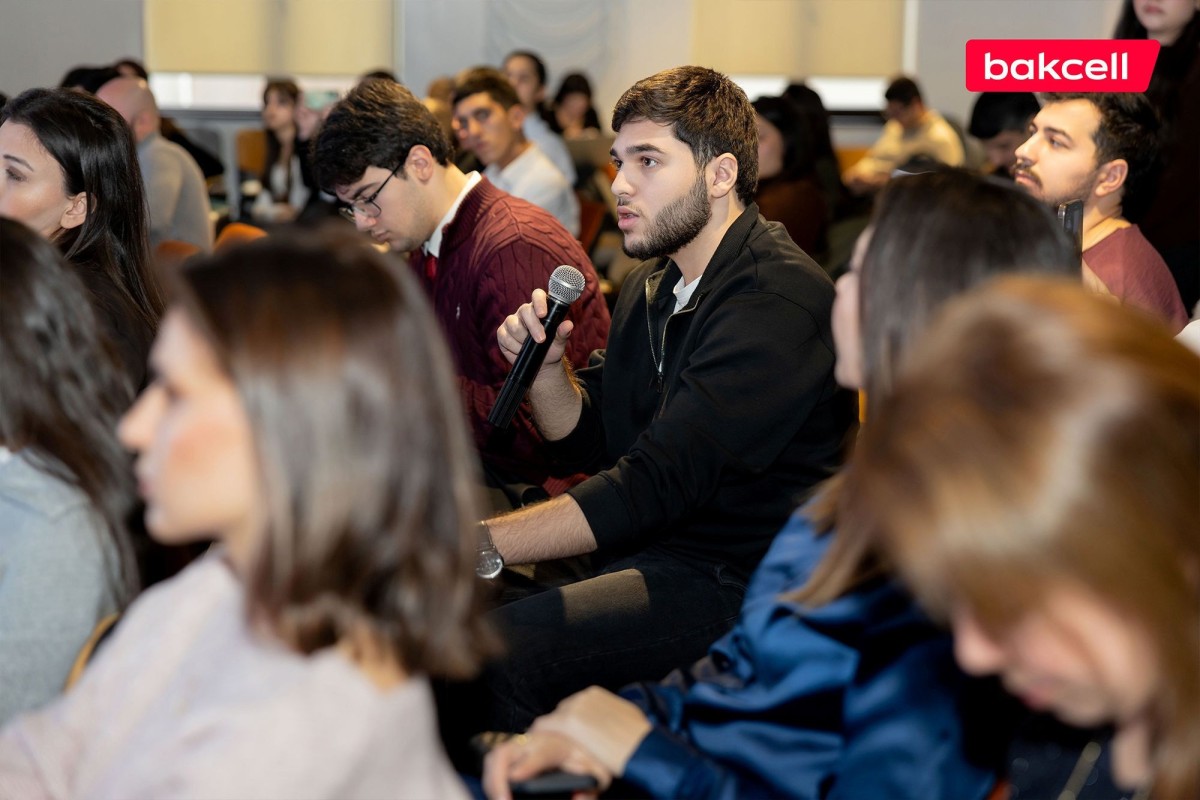 Bakcell провел обучающую программу «Media Tech» для техноблогеров
-ФОТО 