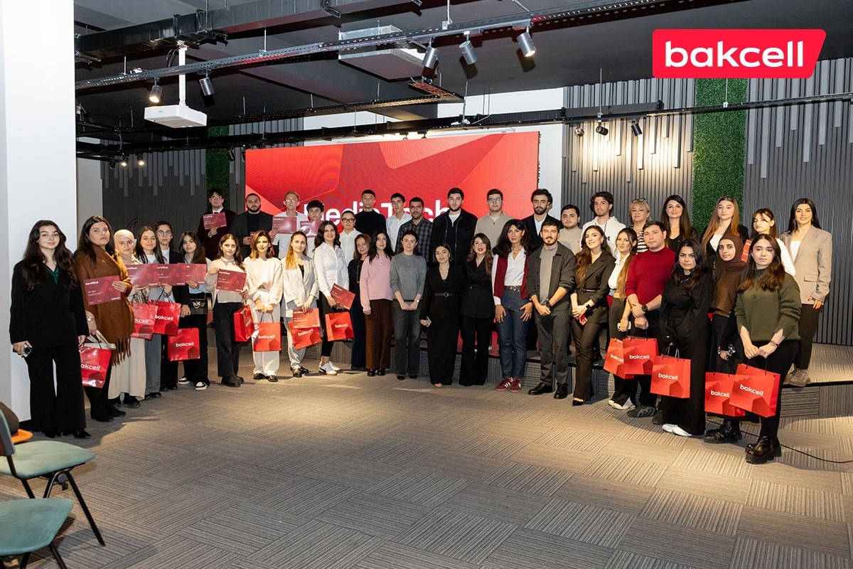 Bakcell провел обучающую программу «Media Tech» для техноблогеров
-ФОТО 
