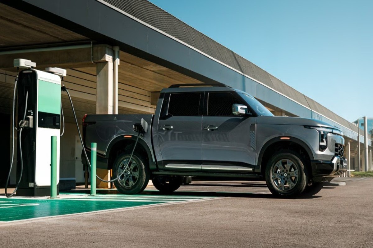 Испанская Santana Motor возобновила производство автомобилей-ФОТО 