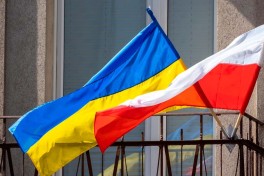Четверо из десяти украинцев хотят остаться в Польше навсегда