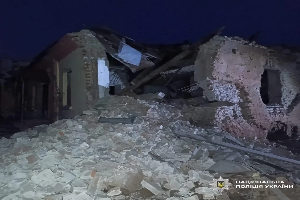 Россияне сбросили авиабомбы на Изюм: погибли супруги, в городе серьезные разрушения-ФОТО -ВИДЕО 