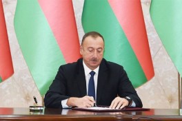 Ильхам Алиев распорядился выплатить помощь 76 тыс. малоимущих семей 