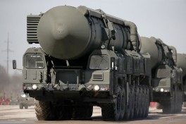 Лукашенко: Россия разместит в Беларуси до 10 комплексов «Орешник»