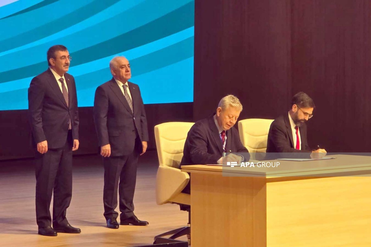 Инвестиционный форум в Баку завершился подписанием документов между SOCAR и «GAMA Enerji»-ФОТО 