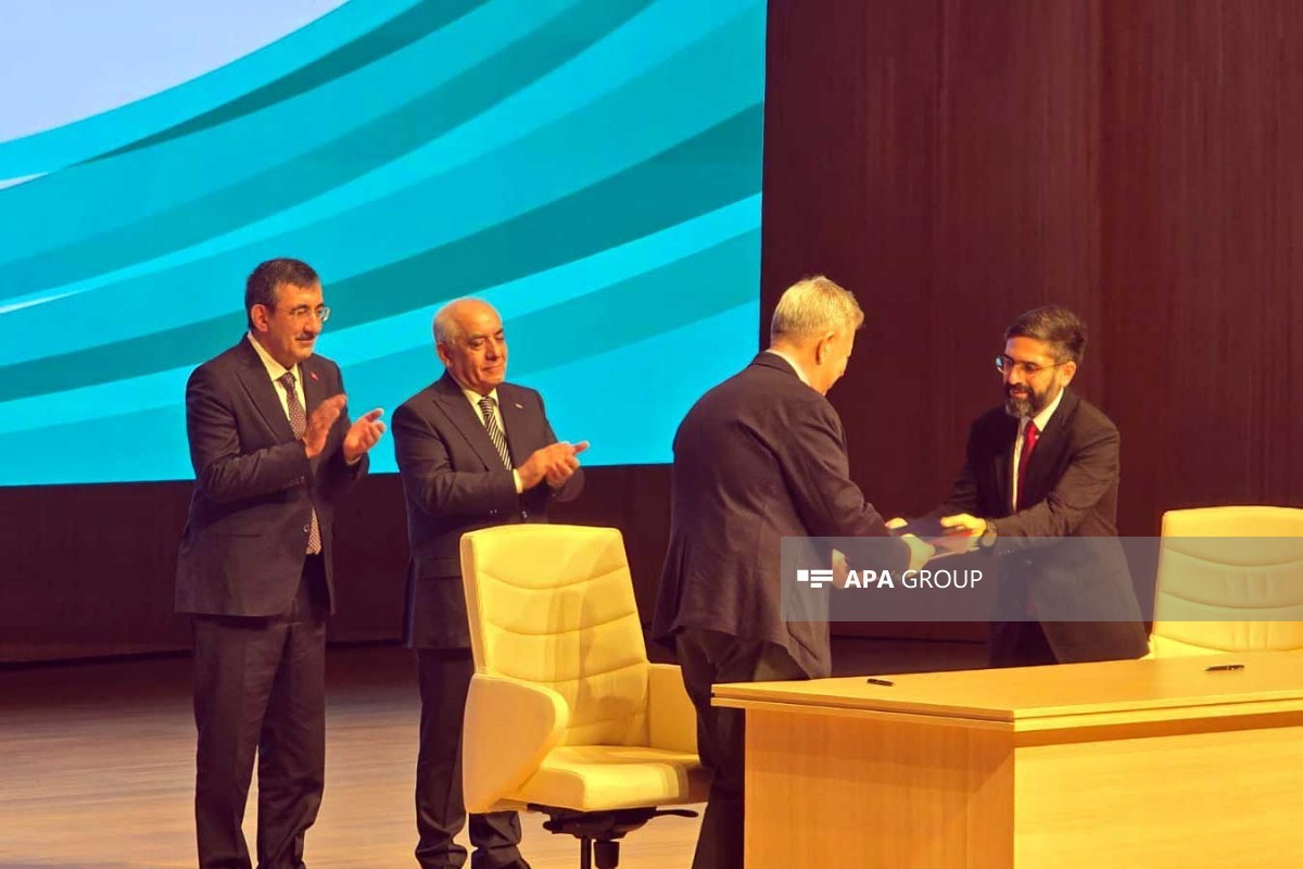 Инвестиционный форум в Баку завершился подписанием документов между SOCAR и «GAMA Enerji»-ФОТО 