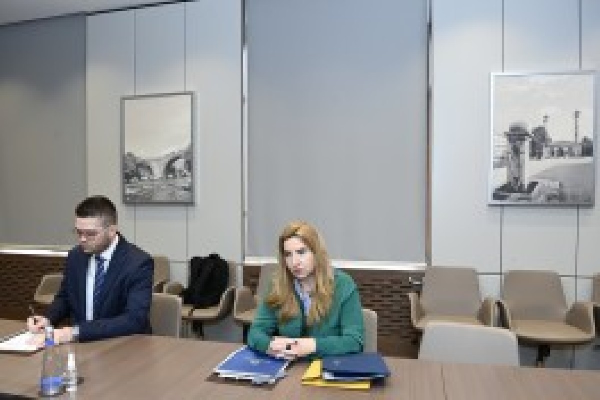 Джейхун Байрамов принял новоназначенного посла Греции в Азербайджане