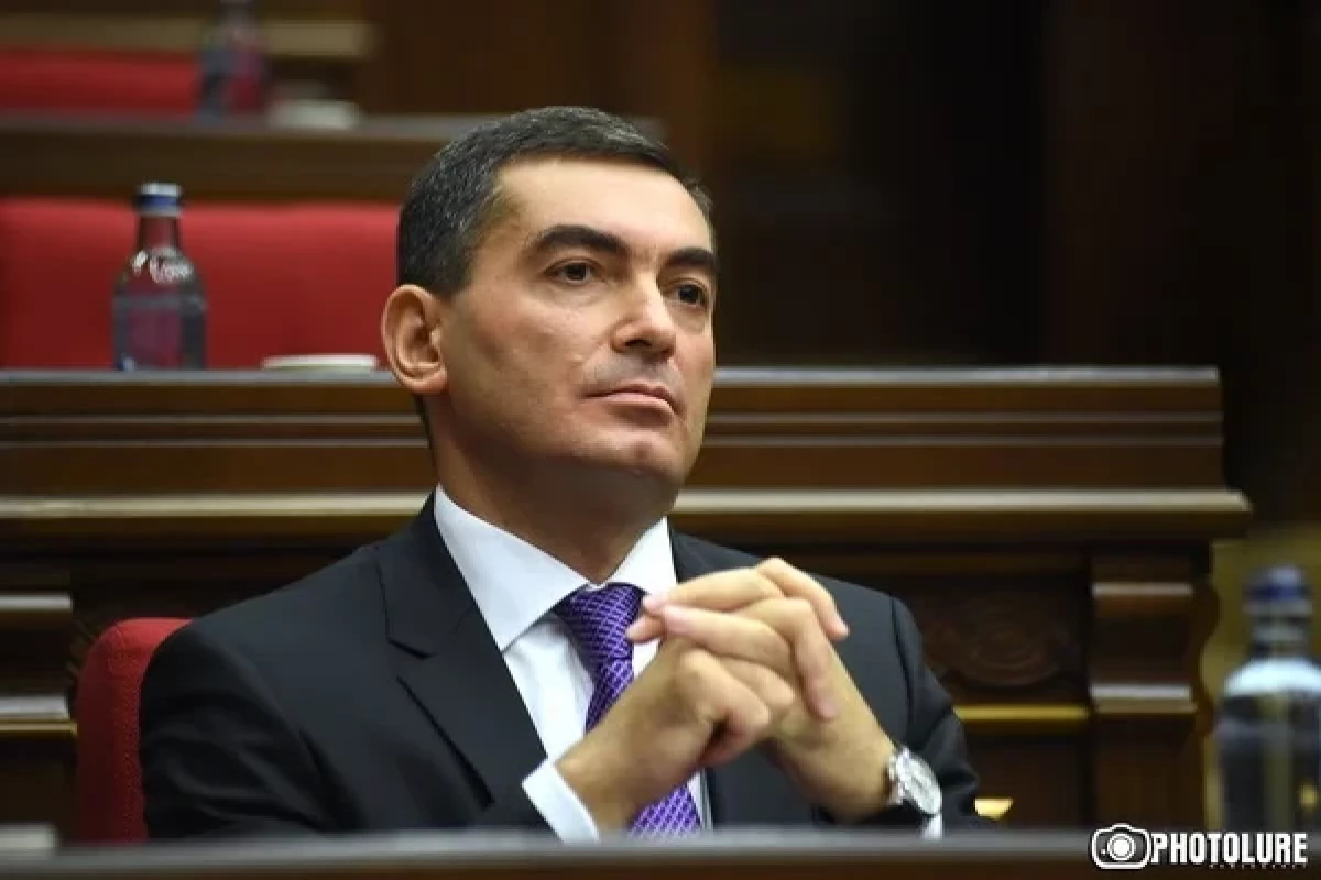 В Армении задержаны бывшие высокопоставленные чиновники