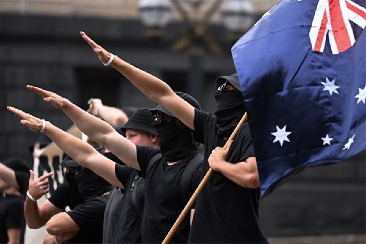 Австралия впервые депортирует иностранца за демонстрацию свастики