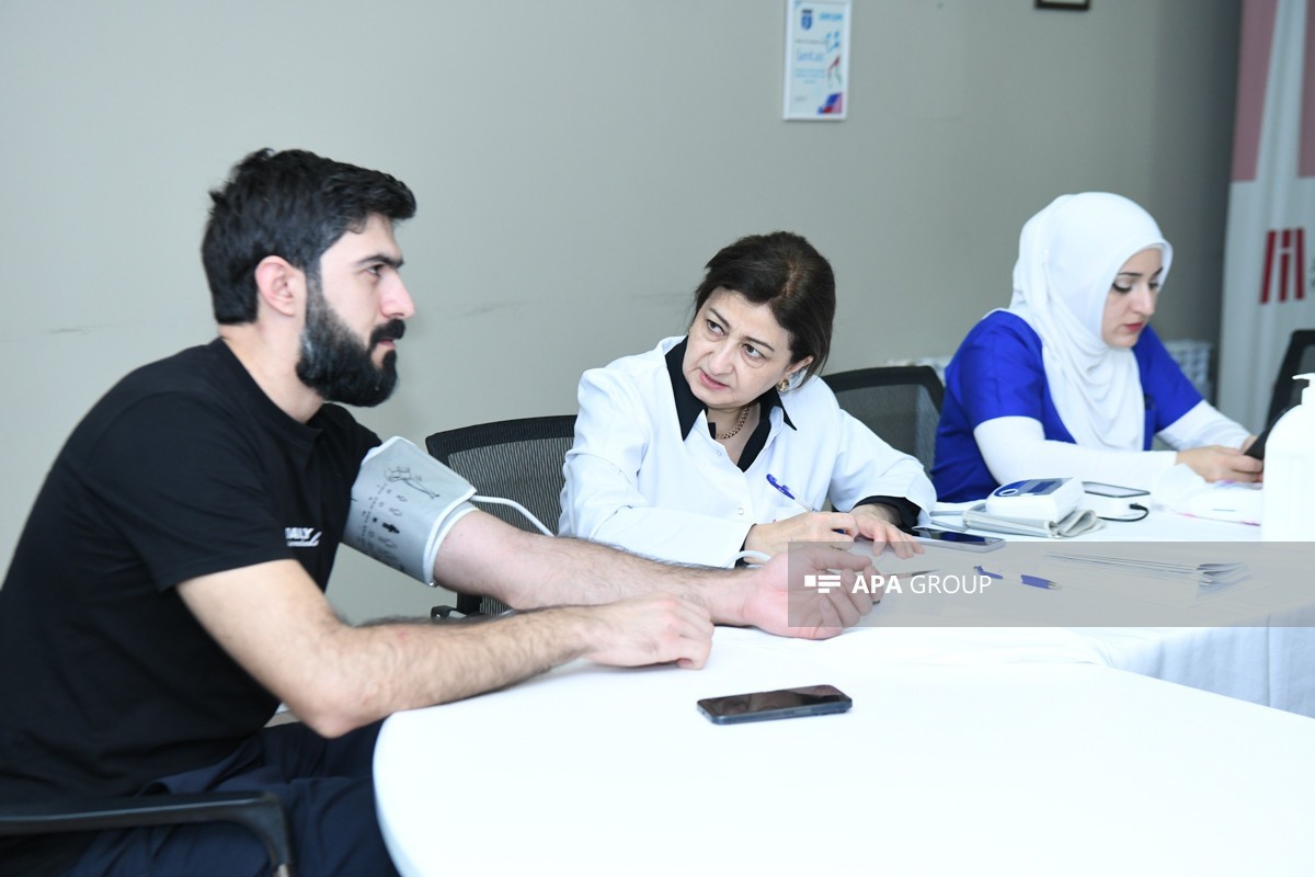 Сотрудники APA Media Group приняли участие в донорской акции-ФОТО 